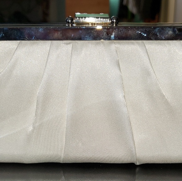 Jessica McClintock clutch - Picture 6 of 7